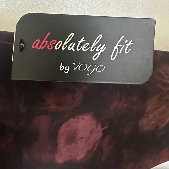 VOGO Athletica Absolutely Fit Tag - Black and Pink - Picture 4 of 6